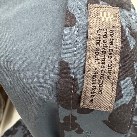 Royal Robbins Spotless Evolution Meadow Short Sleeve Women's Button Up Shirt - Picture 6 of 8